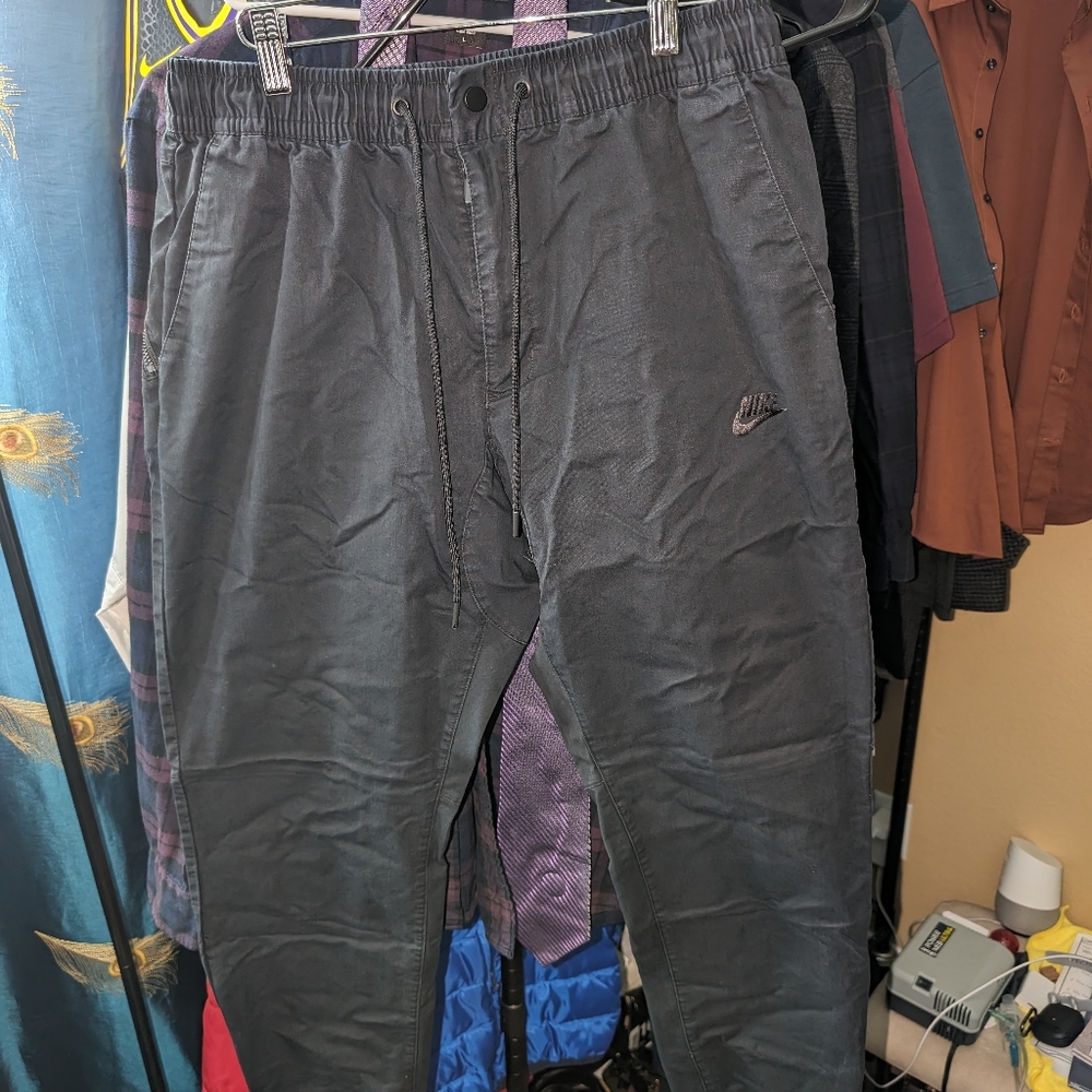NIKE MENS JOGGER BLACK SIZE LARGE